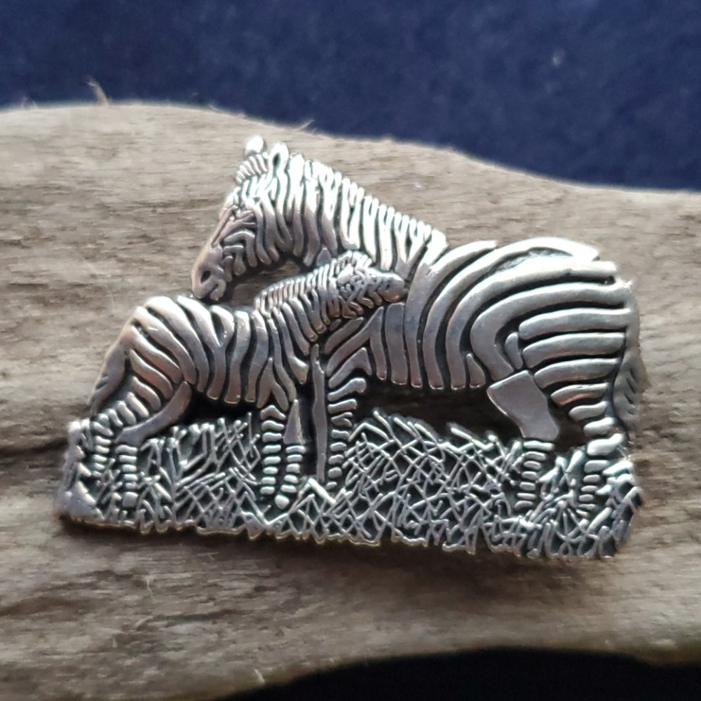 Taxco Mexico Sterling Mama and Baby Zebra Brooch - Picture 2 of 7